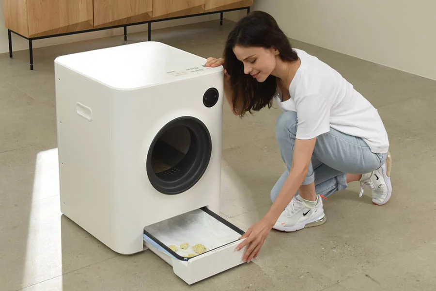 robot cat litter box